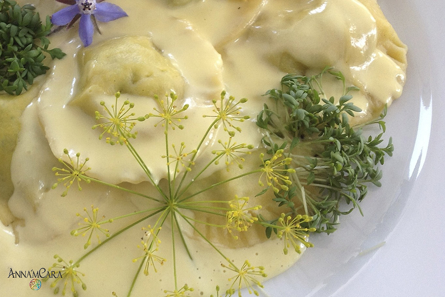 Anna'mCara-Blog - Veganes 2022 - Pasta-Saucen - Mac and Cheese